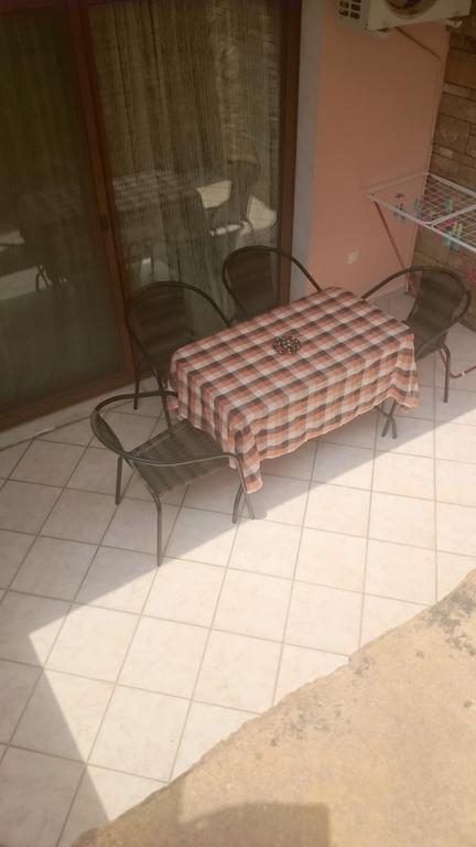 Apartament Petrino Sarti Zewnętrze zdjęcie