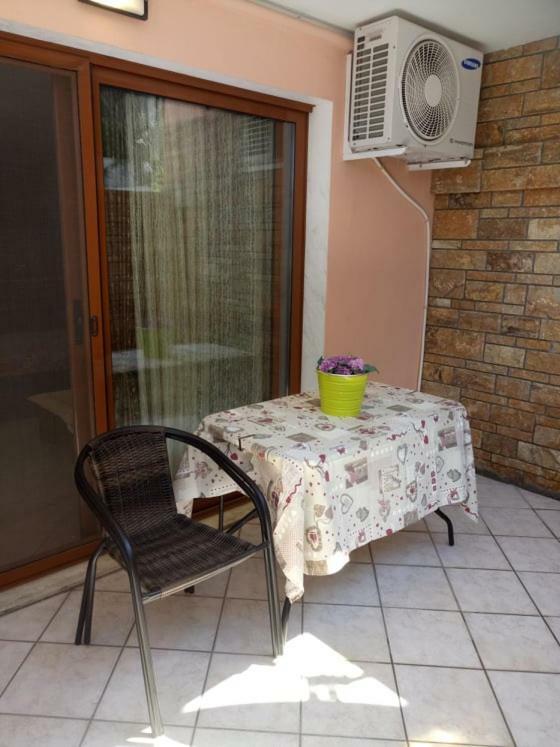 Apartament Petrino Sarti Zewnętrze zdjęcie